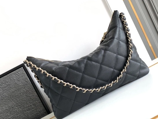 Firstbag Ru HANDBAG-35x 11cm CHANEL x 23 HOBO 0717